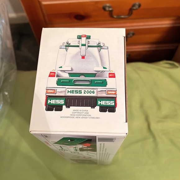 Hess 2006 toy truck and helicopter UNOPENED - Picture 3 of 5
